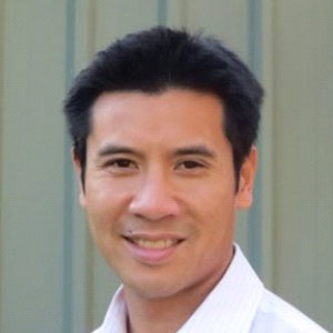 Dr Michael Chen